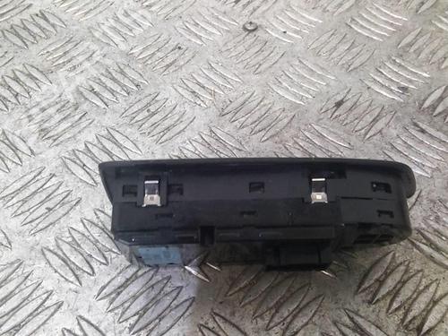 Used Left front window switch BMW 1 (E87) 118 d (122 hp) 21067733