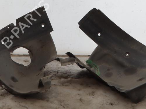 wheel-arch-renault-megane-ii-estate-km01_-2003-2004-2005-2006-2007-2008-2009-2010-2011-2012-32251655 main image