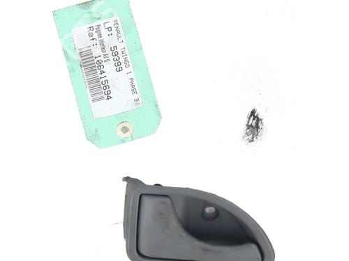 Used Front left interior door handle RENAULT TWINGO I (C06_) 1.2 (C066, C068) (58 hp) 26184621