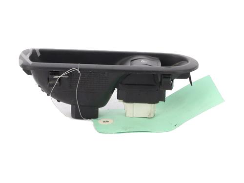 Used Left rear window switch Left rear window switch RENAULT MEGANE II (BM0/1_, CM0/1_) 1.5 dCi (BM1E, CM1E) (106 hp) 28283613 28283613