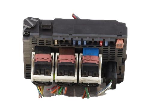Fuse box CITROËN C4 II (NC_) 1.6 HDi 110 | BP38090242E1 - Image 4