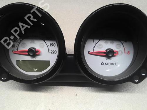 Used Instrument cluster Instrument cluster SMART FORFOUR (454) 1.5 CDI (454.001) (95 hp) 21810186 21810186