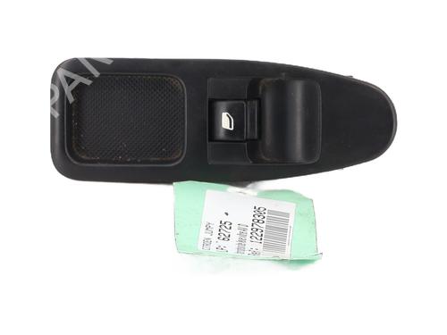 Used Right front window switch Right front window switch CITROËN JUMPY II (VF7) 2.0 HDi 120 (120 hp) 33418857 33418857