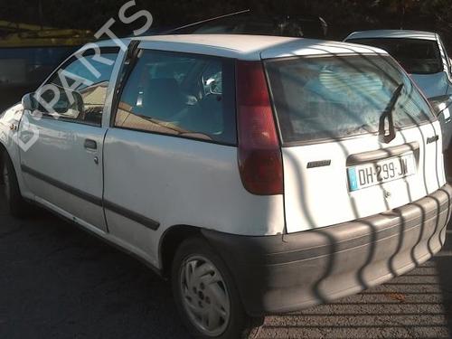 Right taillight FIAT PUNTO (176_) 60 1.2 (176AP, 176AR, 176AQ, 176BB) | BP21999091C35 