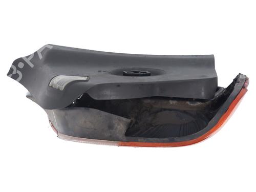 Feu arrière droit BMW 3 Compact (E36) 316 i (102 hp) 31983736