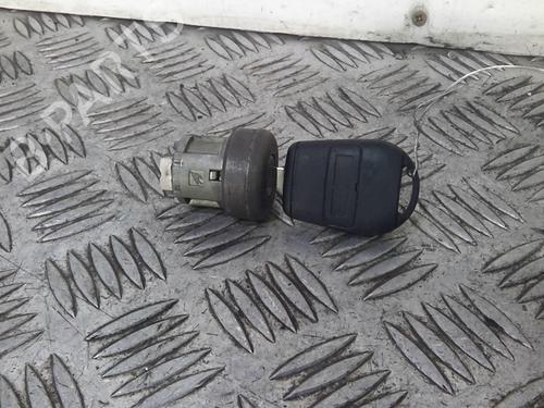Used Ignition barrel BMW 3 (E46) 318 i (118 hp) 21076532