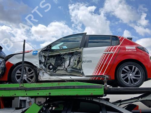 Front right exterior door handle PEUGEOT 208 II (UB_, UP_, UW_, UJ_) 1.2 PureTech 75 | BP30362002C129