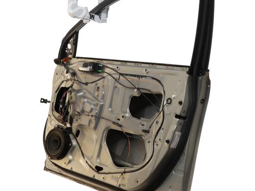 Right front door TOYOTA AVENSIS Estate (_T25_) 2.0 D-4D (CDT250_, CDT250R) | BP20356345C3 