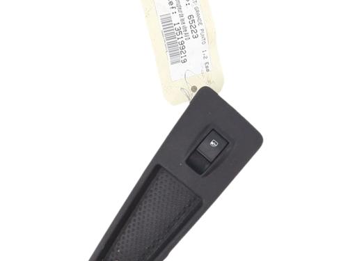 Used Right front window switch Right front window switch FIAT GRANDE PUNTO (199_) 1.2 (65 hp) 40440926 40440926