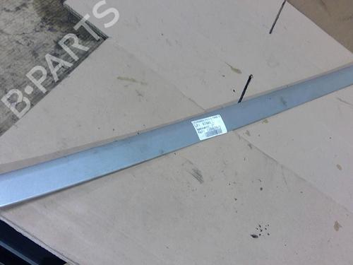 Used Door moulding trim VW POLO IV (9N_, 9A_) 1.4 TDI (70 hp) 31909748