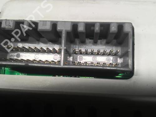 Used Instrument cluster Instrument cluster 21810120 21810120