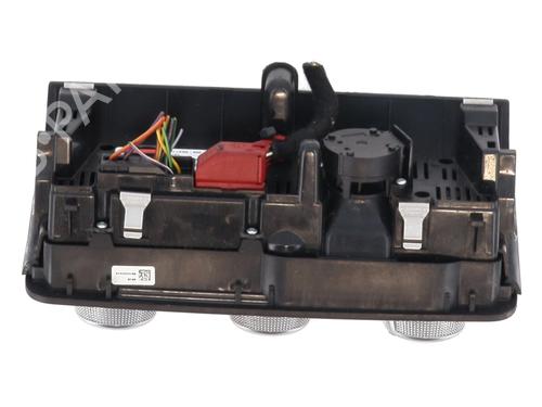 Climate control AUDI A1 (8X1, 8XK) 1.6 TDI | BP29758482I5
