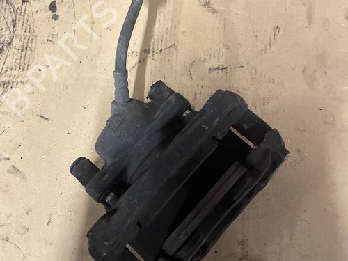 Used Right front brake caliper Right front brake caliper 37246079 37246079