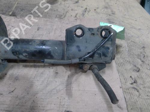 Used Right front shock absorber Right front shock absorber TOYOTA YARIS (_P9_) 1.4 D-4D (NLP90_, NLP90R) (90 hp) 32017233 32017233