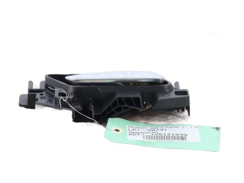 Used Rear right interior door handle Rear right interior door handle 26183907 26183907