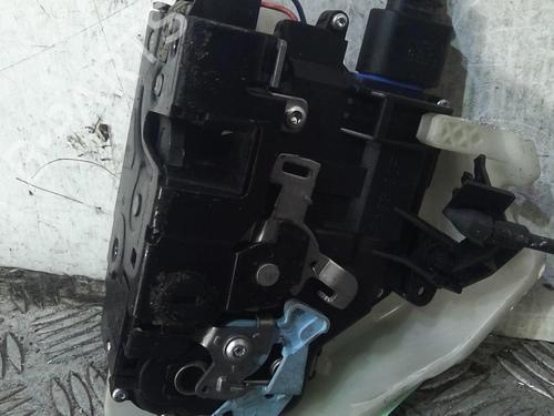 Rear right lock VW GOLF V (1K1) 1.9 TDI | BP20357517C99 