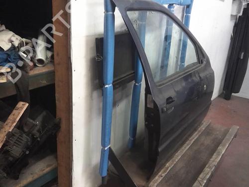 Used Right front door Right front door 22000438 22000438