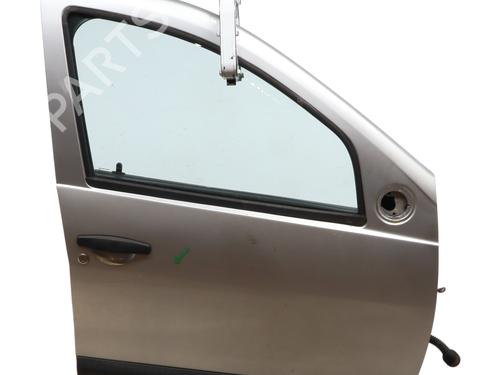 right-front-door-dacia-sandero-2008-31934455 main image