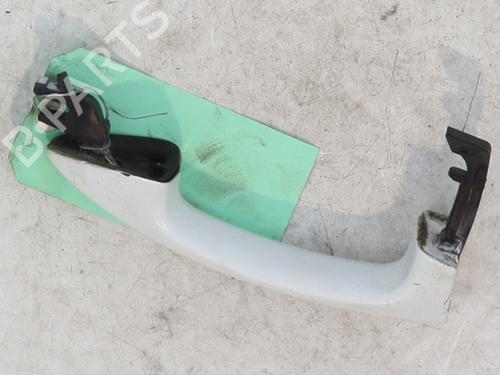 Venstre foran utvendig håndtak FORD FIESTA VI (CB1, CCN) 1.4 TDCi (70 hp) 30823685