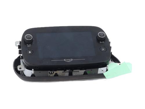 radio-fiat-500x-334_-2014-32199984 main image