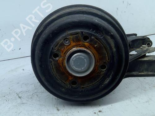 Used Right rear steering knuckle Right rear steering knuckle CITROËN AMI (9A_) Electric (9AZ2CA) (8 hp) 32253102 32253102