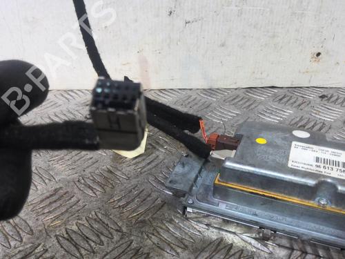 Used Radio PEUGEOT 407 (6D_) 2.2 HDi 170 (6D4HTH) (170 hp) 21817246