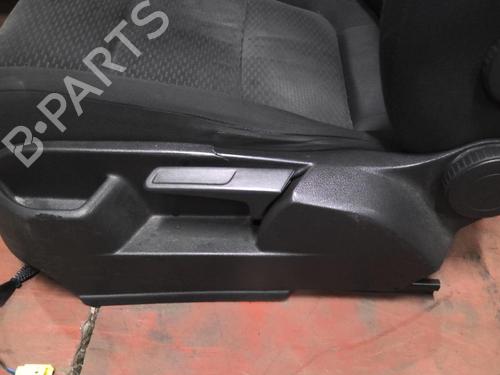 Left front seat VW GOLF PLUS V (5M1, 521) 1.6 TDI | BP30823746C15