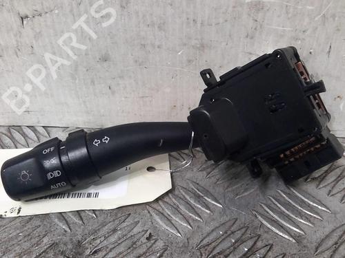 Used Switch Switch HYUNDAI TUCSON (JM) 2.0 CRDi All-wheel Drive (140 hp) 21817236 21817236