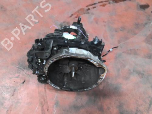 Used Gearbox RENAULT MASTER III Van (FV) 2.3 dCi 145 FWD (FV0E, FV0F, FV0H, FV02, FV0M, FV0S,... (146 hp) 31172061