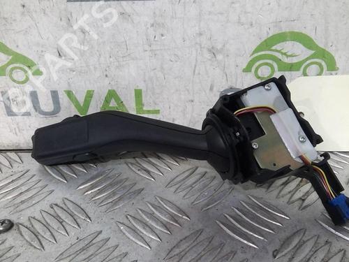 Used Steering column stalk SEAT LEON (1P1) 1.9 TDI (105 hp) 20370130