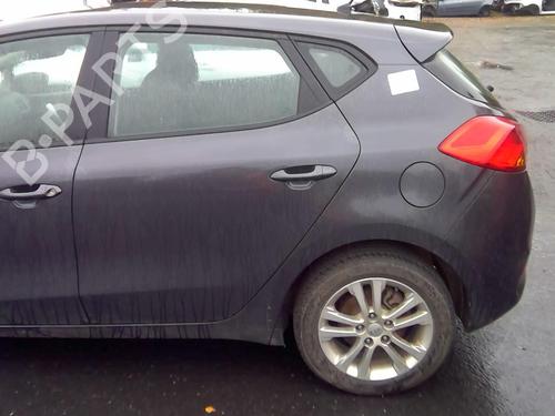 Front wiper motor KIA CEE'D (JD) 1.6 CRDi 110 | BP31983781M29 - Image 3