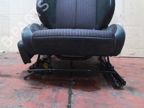 Right front seat DS DS 3 / DS 3 CROSSBACK (UR_, UC_, UJ_) 1.5 BlueHDi 130 (UCYHZR) | BP33721871C16 - Image 3