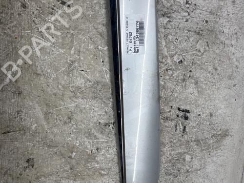 Used Door moulding trim Door moulding trim RENAULT MEGANE III Hatchback (BZ0/1_, B3_) 1.6 dCi (BZ00, BZ12, BZ13) (130 hp) 40031277 40031277