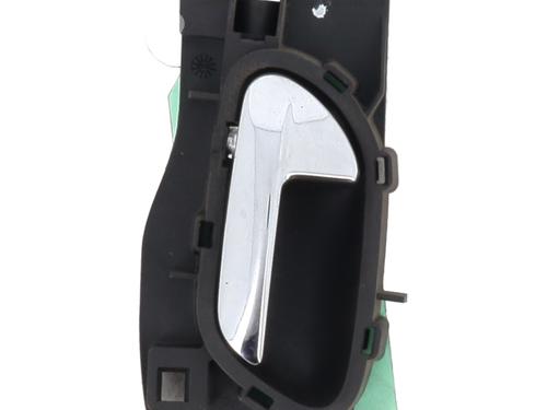 Front left interior door handle PEUGEOT 407 (6D_) 1.6 HDi 110 (6D9HZC, 6D9HYC) | BP28833409I13