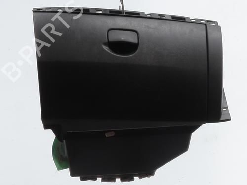 Porta-luvas RENAULT CLIO III (BR0/1, CR0/1) 1.5 dCi (C/BR0G, C/BR1G) (68 hp) 33007798