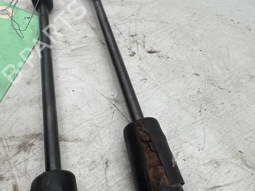 tailgate-lift-support-dacia-duster-hs_-2010-2011-2012-2013-2014-2015-2016-2017-2018-34532617 main image