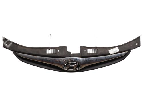 Used Grille HYUNDAI i30 (FD) 1.6 CRDi (90 hp) 28117502
