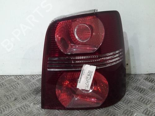 Right taillight VW TOURAN (1T1, 1T2) 2.0 TDI 16V | BP20366945C35 