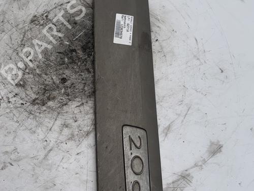 Friso da porta Friso da porta RENAULT ESPACE IV (JK0/1_) 2.0 dCi (JK02, JK03) (131 hp) 33803652 33803652