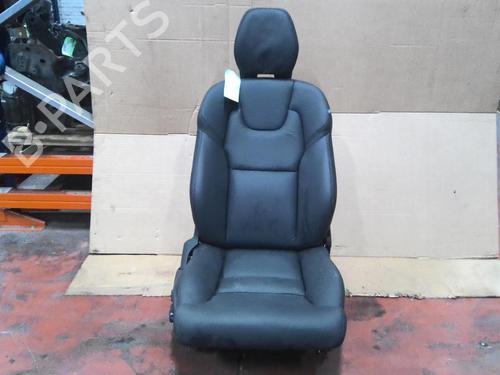 Sæde højre fortil VOLVO XC60 II (246) T6 Plug-In Hybrid AWD (340 hp) 33121097