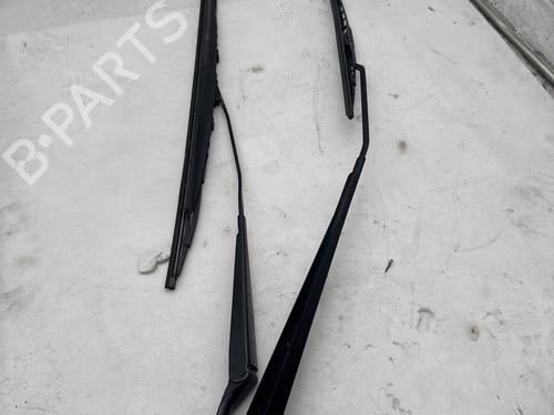 Used Front windshield wiper arm Front windshield wiper arm 37418778 37418778