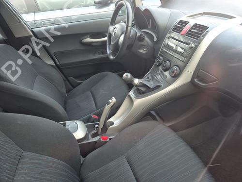 Left headlight TOYOTA AURIS (_E15_) 1.4 D-4D (NDE150_, NDE150R) | BP32656831C28