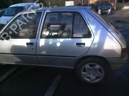 Left mirror PEUGEOT 205 II (20A/C) 1.7 Diesel | BP21592018C26