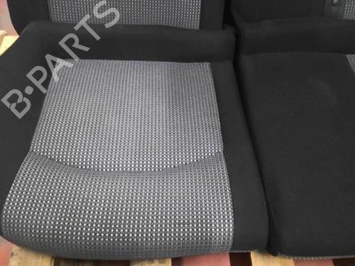 Sæde sæt Sæde sæt PEUGEOT 206 Hatchback (2A/C) 1.4 HDi eco 70 (68 hp) 29501426 29501426