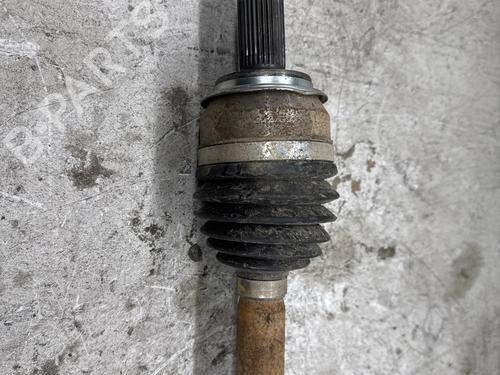 Arbre de transmission avant droit Arbre de transmission avant droit 38726117 38726117