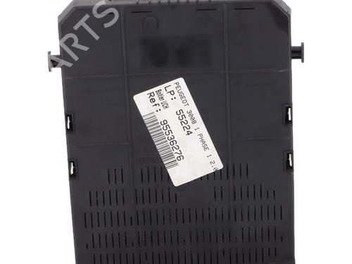 Used Fuse box Fuse box PEUGEOT 3008 I MPV (0U_) 2.0 HDi (163 hp) 21057912 21057912