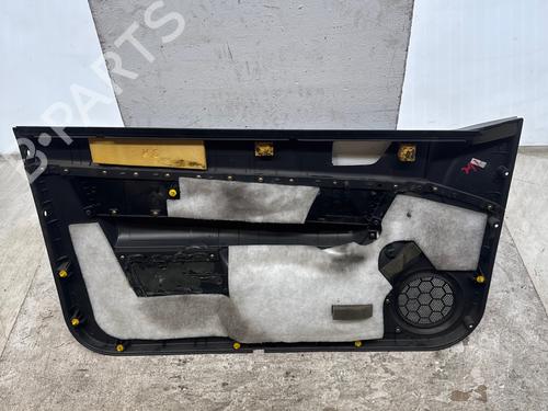 Used Front right panel Front right panel 37867800 37867800