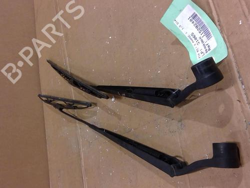 Used Front windshield wiper arm KIA RIO II (JB) 1.5 CRDi (110 hp) 30546519