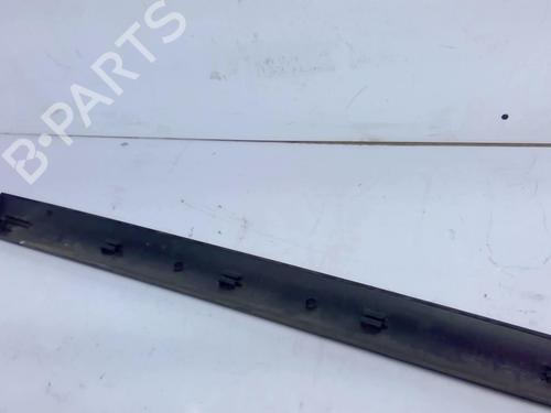 Dørliste Dørliste RENAULT CLIO II (BB_, CB_) 1.2 (BB0A, BB0F, BB10, BB1K, BB28, BB2D, BB2H, CB0A,... (58 hp) 32863779 32863779