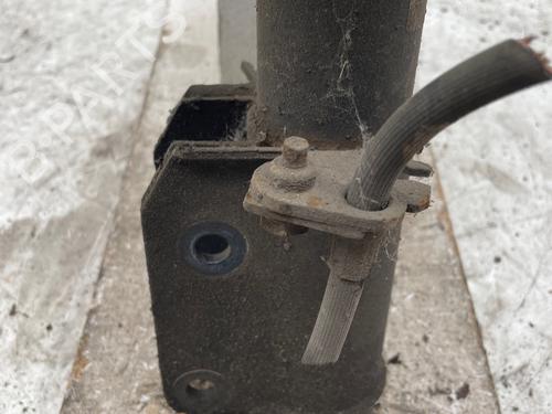 Used Right front shock absorber Right front shock absorber 37635795 37635795